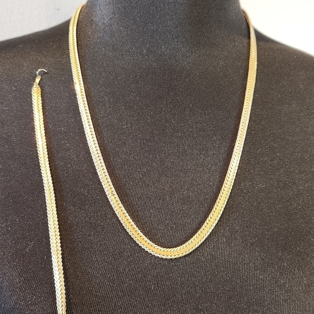 Merlite‎ necklace and bracelet set